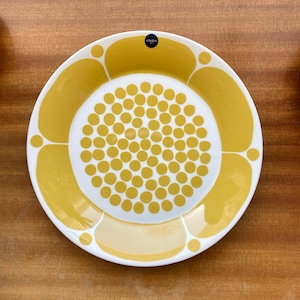 Birger Kaipiainen Sunnuntai (Sunday) Big Dinner Plate 26 cm by Arabia Finland Like New Multiple available