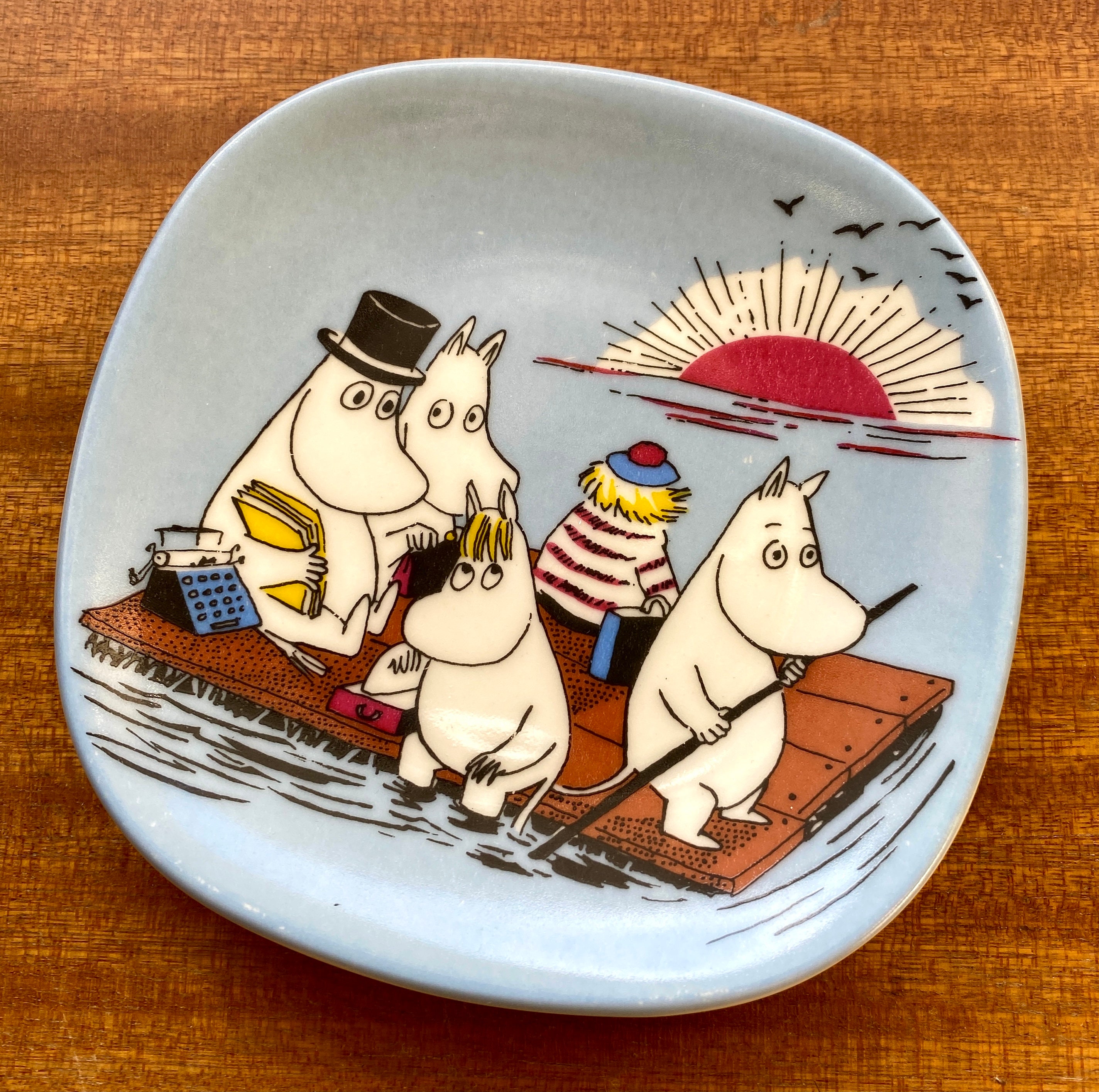 高品質の人気 Arabia Finland Float A on Family Moomin Plate Wall Moomin 食器