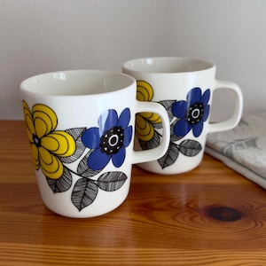 Marimekko Two Yellow Kestit Mugs Rare Limited Edition Oiva Design Ceramic by Maija Louekari Finland Multiple available