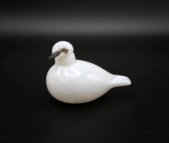 Oiva Toikka Snow Bunting pulmunen Opal White Art Glass Bird by  