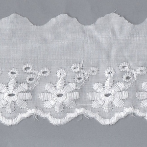 Cotton scalloped lace, 60 mm