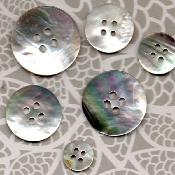 Mother of pearl buttons, 4 holes, 10 pieces