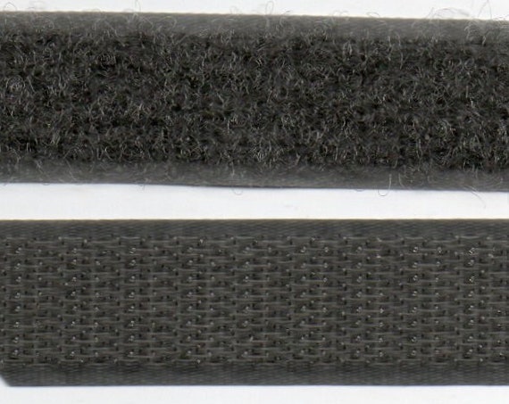 8821 : Velcro autocollant 20 cm X 50 mm
