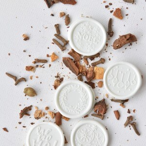 Collection de Noël de cachets de cire autocollants / lot de 15 cachets de cire