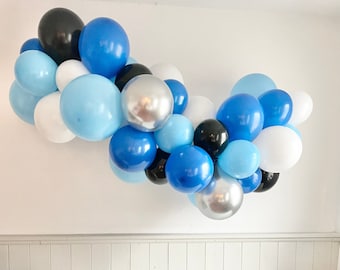 Ballongirlande DIY in Blau, Silber, Weiß, Schwarz mit Auswahl von Extra Ballons, Ballonbogen Deko für Geburtstag, Jubiläum, Firmen Party