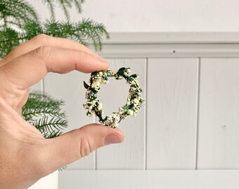 Boxwood wreath with white berries, communion table decoration, confirmation decoration, miniature door wreath, candle decoration, gnome accessories, Christmas gnome