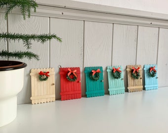 Wichteltür FARBWAHL REKTANGULÄR mit Tannenbaum Weihnachtskranz, Geschenkidee für Patenkin, Kindergarten, Weihnachtswichteltür für Kinder