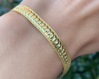 Wide Flat Gold snake bracelet-18K Gold vermeil 925 sterling silver- Thick Herringbone chain- Engraved - Cleopatra bracelet- Christmas gift