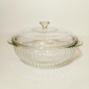 Pyrex 2 Qt Sculptured Round Covered Casserole Dish with Lid Clear--Vintage Pyrex 024-S-Glass Cookware-Clear Bowl -Vintage Pyrex-Pyrex Dishes
