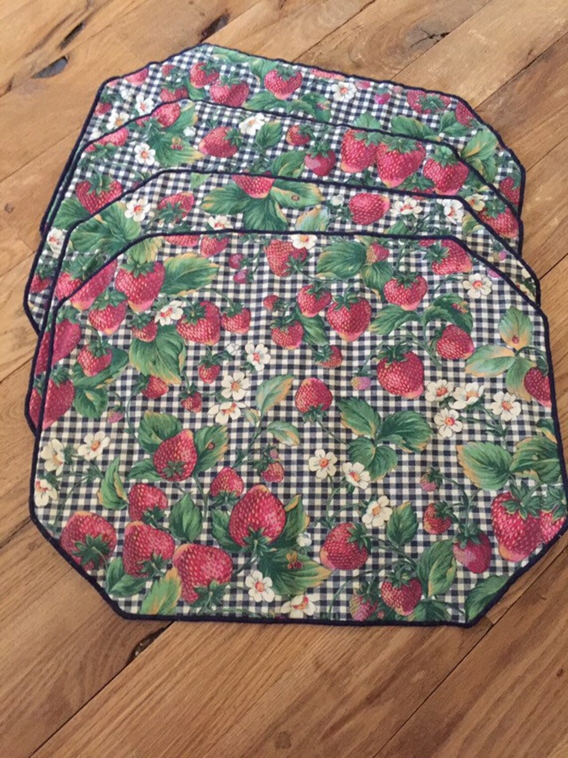 Set of Four Strawberry Placemats Strawberry Cloth Fabric Etsy