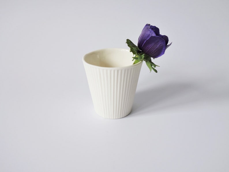 Translucent textured porcelain mug image 2