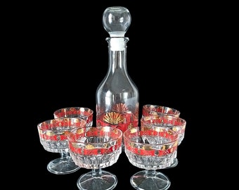 Vintage Glas Karaffe Set mit 6 Weingläsern und Blumendekorationen mit aufwendigen goldenen und roten Blumenmustern für Cocktails, Desserts
