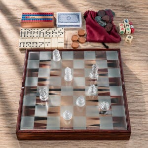Juego multijuegos en caja de madera: ajedrez, damas, backgammon, dominó, cribbage, tablero de viaje 7 en 1 vintage