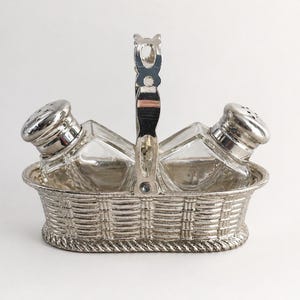 Salt and Pepper Set Silver Plated Holder Glass Shakers Table Service