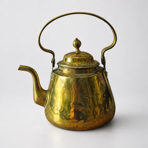 Brass Kettle Large Hammered Metal Tea Pot 3L Vintage Kitchen Display