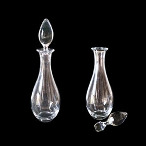 Vintage Crystal carafe, Vintage etched glass wine decanter with glass stopper.