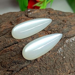 Paire de cabochons en pierre de lune de qualité supérieure, Paire de cabochons en pierre de lune pour bijoux, Cabochon délicat en pierre de lune, Pierre de lune de grande taille...