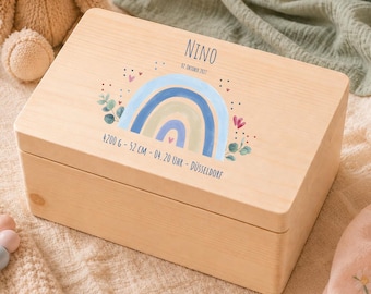 Personalisierte Erinnerungskiste Baby aus Holz | Regenbogen blau Eukalyptus | Holzkiste mit Name & Datum | Geschenk zur Geburt