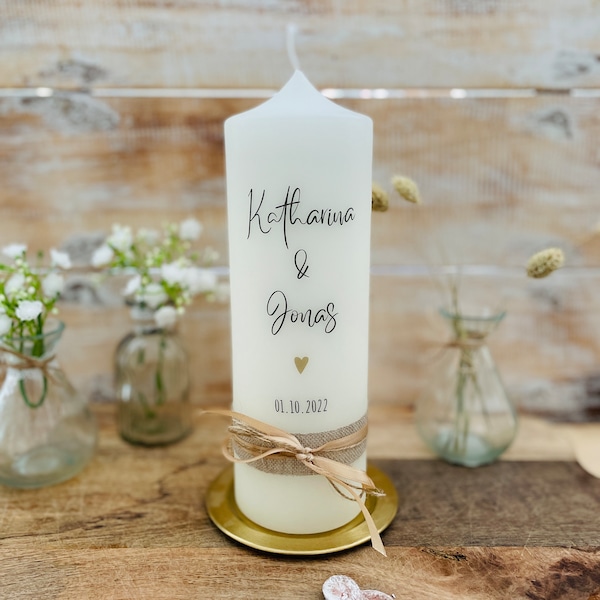 Hochzeitskerze *Katharina* mit Mini Herz gold minimalistisch schlicht Kalligrafie mit Jute & Kordel
