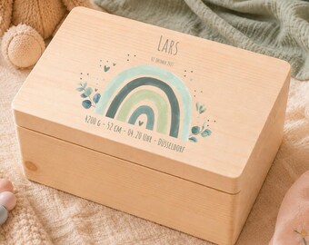 Personalisierte Erinnerungskiste Baby aus Holz | Regenbogen blau Eukalyptus | Holzkiste mit Name & Datum | Geschenk zur Geburt