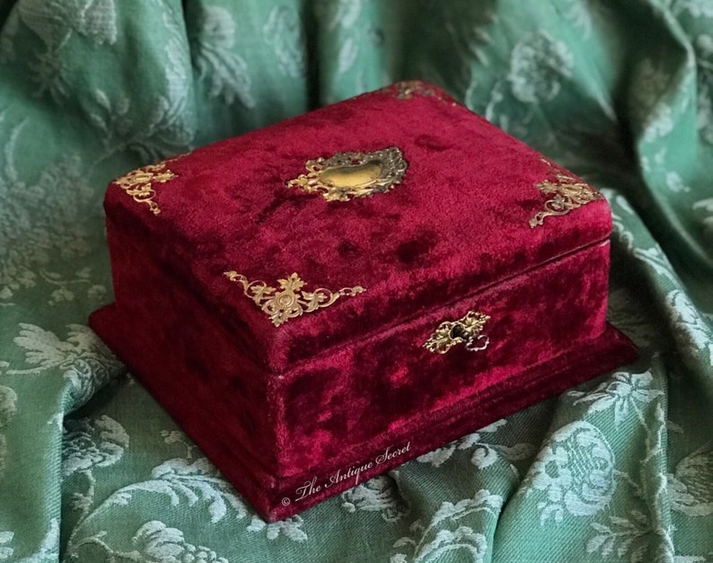 Absolutely beautiful antique 19th century victorian jewelry box in burgundy velvet and bright magenta pink silk in exceptional condition image 1