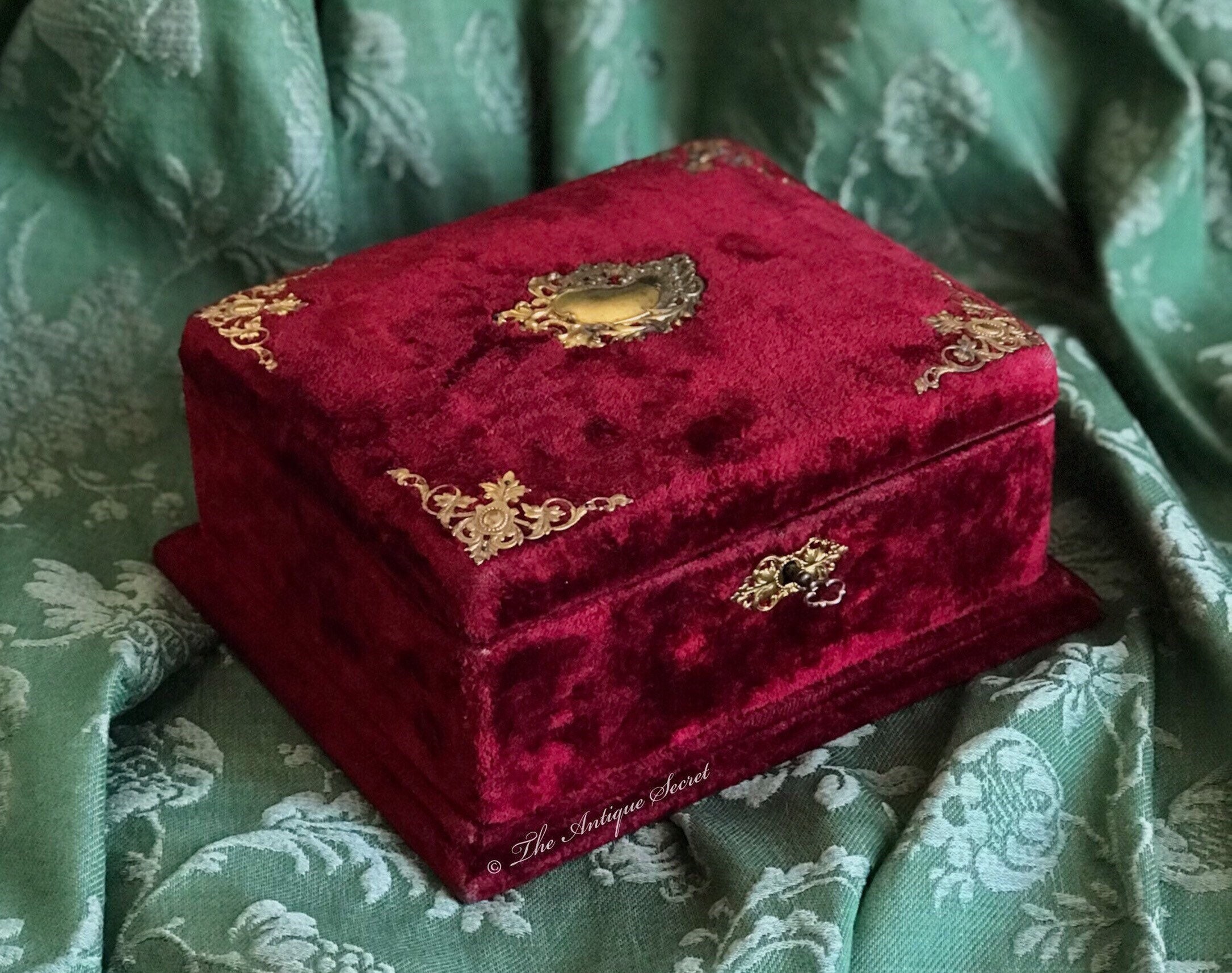 Absolutely Beautiful Antique 19th Century Victorian Jewelry Box in Burgundy Velvet and Bright Magenta Pink Silk in Exceptional Condition Etsy UK