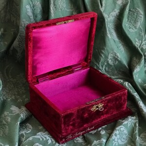Absolutely beautiful antique 19th century victorian jewelry box in burgundy velvet and bright magenta pink silk in exceptional condition image 2