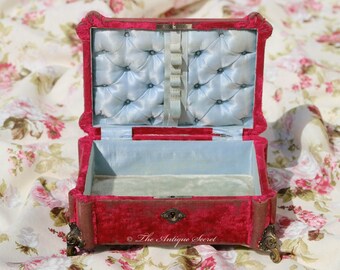 Stunning and Rare Antique 19th Century Victorian Jewelry