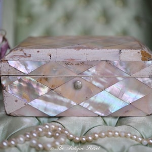 Lovely small antique 19th century miniature jewelry box in mother of pearl marquetry filled with royal blue tufted silk