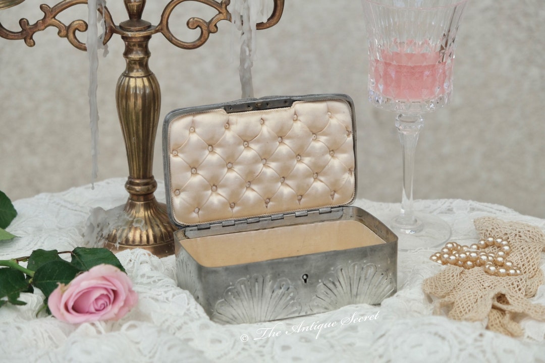 19世紀ナポレオンⅢ世時代のジュエリーケース【フランスアンティーク】 19世紀 ナポレオン3世時代のジュエリーケース【フランスアンティーク