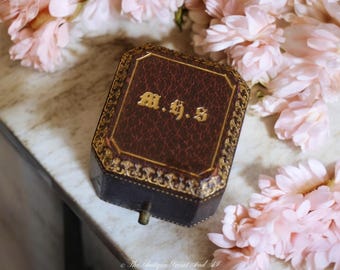 Antike viktorianische Ringbox, Napoleon III Schmuckschatulle, vergoldetes Monogramm