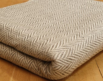 Cashmere blanket gray white with high quality cashmere 120 x 250 cm hand-woven from Nepal 02