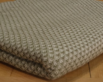 Cashmere blanket gray white with high quality cashmere 120 x 250 cm hand-woven from Nepal 02