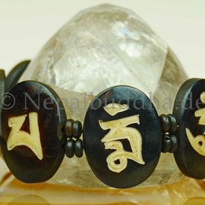 Bracelet Oval Buddha Mantra Compassion 28 mm S21 image 1