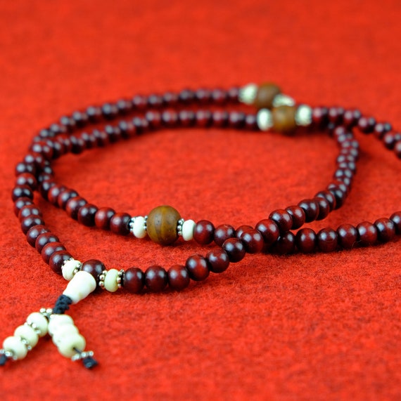 Kette mit 108 Perlen Dorje Buddhistische Mala Gebetskette Halskette Rosenholz 