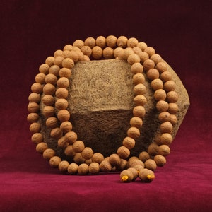 Mala Bodhi Buddhist Prayer Beads 11 mm Seeds 108 Beads Brown Meditation, Buddhism, Gift, Enlightenment Beads Women Men Nepal