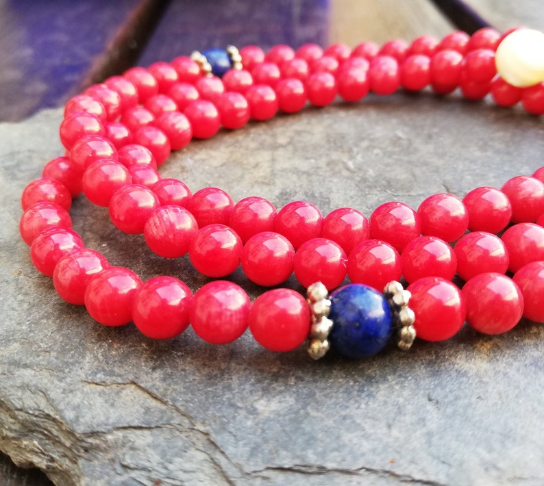 Mala ketting koraal rood, lapis lazuli, edelsteen, 108 parels, rood, wit, cadeau, dames, handgemaakt, Boeddhisme Boeddha, Guru Stupa, Nepal 99 afbeelding 2