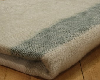 Cashmere blanket gray white with high quality cashmere 120 x 250 cm hand-woven from Nepal 02