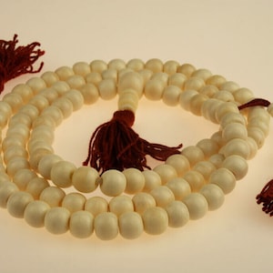 White bones Mala with 108 noble beads, two counters, guru pearl and stupa, meditating, gift, handmade, Buddhism, Buddha, Nepal 55
