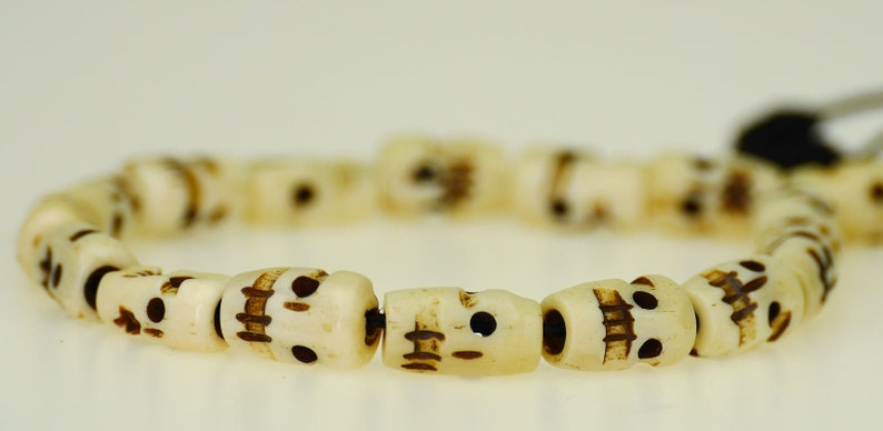 bracelet pearls skull skull steampunk buddhism gift men bone white nepal rocker skull hand carved handmade beige s57 image 2