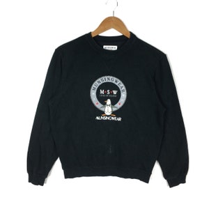 Vintage 90s Munsingwear Sweatshirt Big Logo Embroidery Black Colour Medium Ladies Size Pullover Jumper