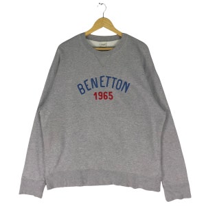 Vintage 90s Benetton Made In Italy Spellout Crewneck Sweatshirt Grey Colour Size Large