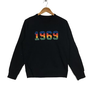 GAP Sweatshirt Style Multi Fonts Colour Crewneck Women Jumper Gap Clothing Size Small