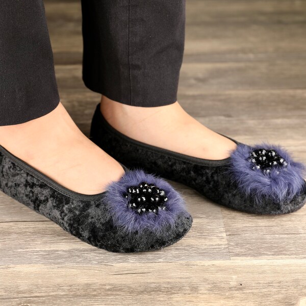 custom velvet slippers