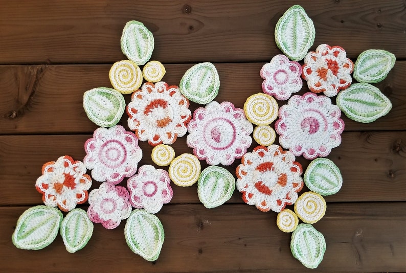 Spring Flower Table Runner Crochet Pattern image 1