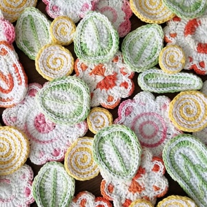 Spring Flower Table Runner Crochet Pattern image 4