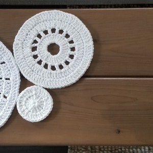 Study In Circles Table Runner CROCHET PATTERN image 6