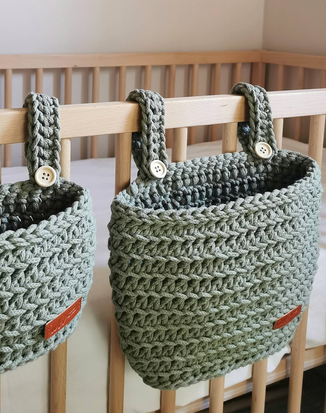 Crib Organizer, Crib Hanging Basket for Baby ,crib Hanging Storage