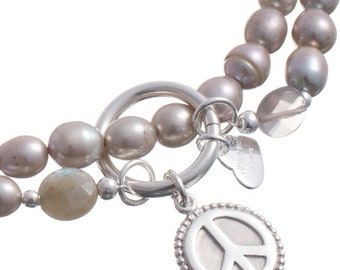 Peaceanhänger Silber mit Perlenkette