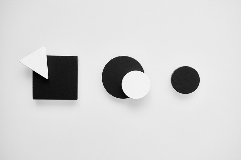 Brooch Quadrate
